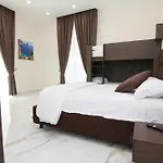 Otel Auroom *