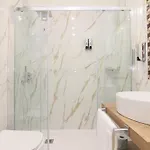 Auroom *