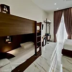 Auroom