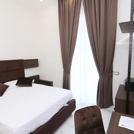 Otel Auroom