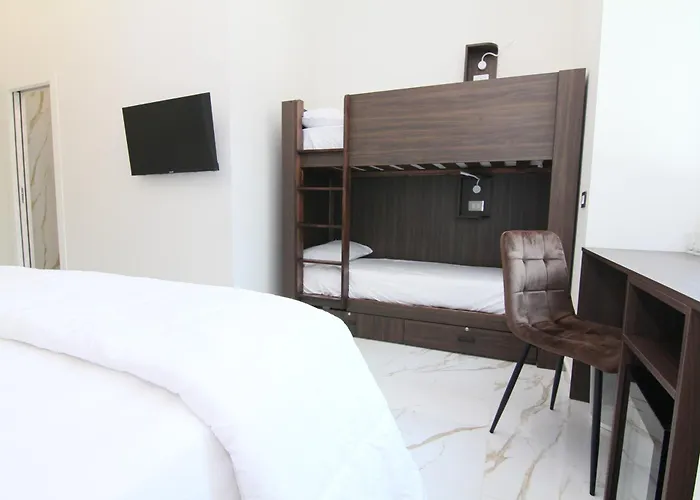 Hotel Auroom Nápoles