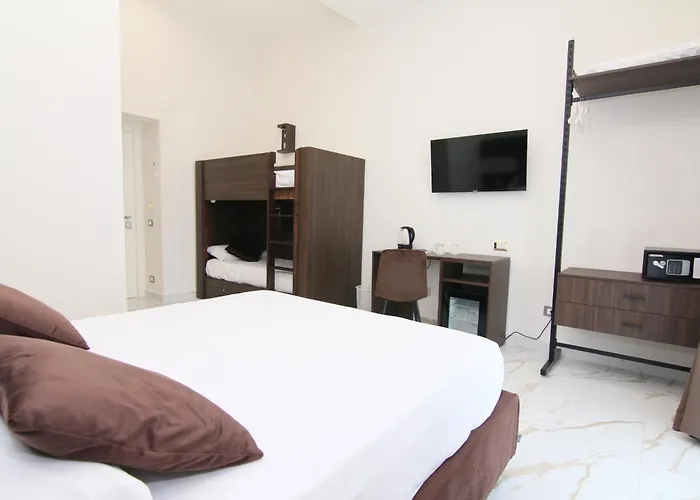 Auroom * Νάπολη