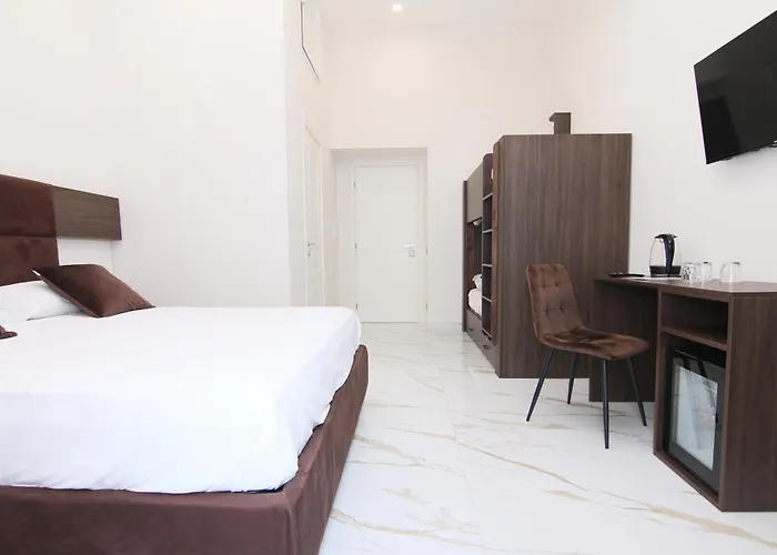 Auroom Ξενοδοχείο *