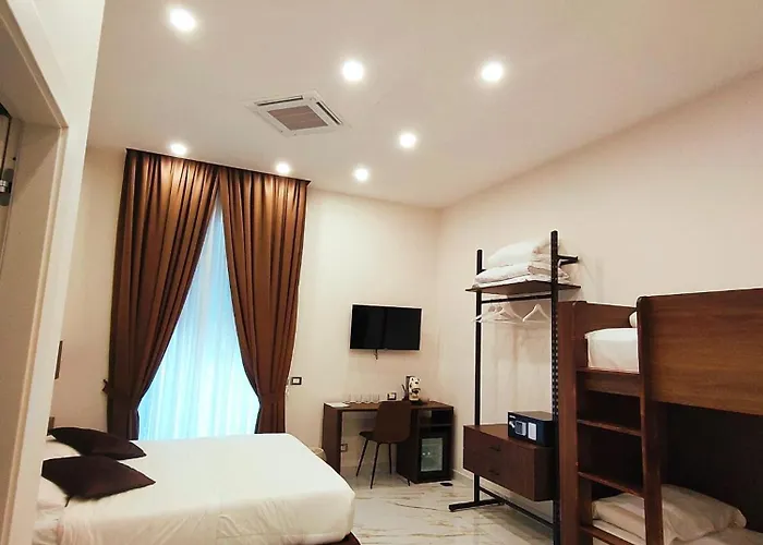 Auroom Ξενοδοχείο *